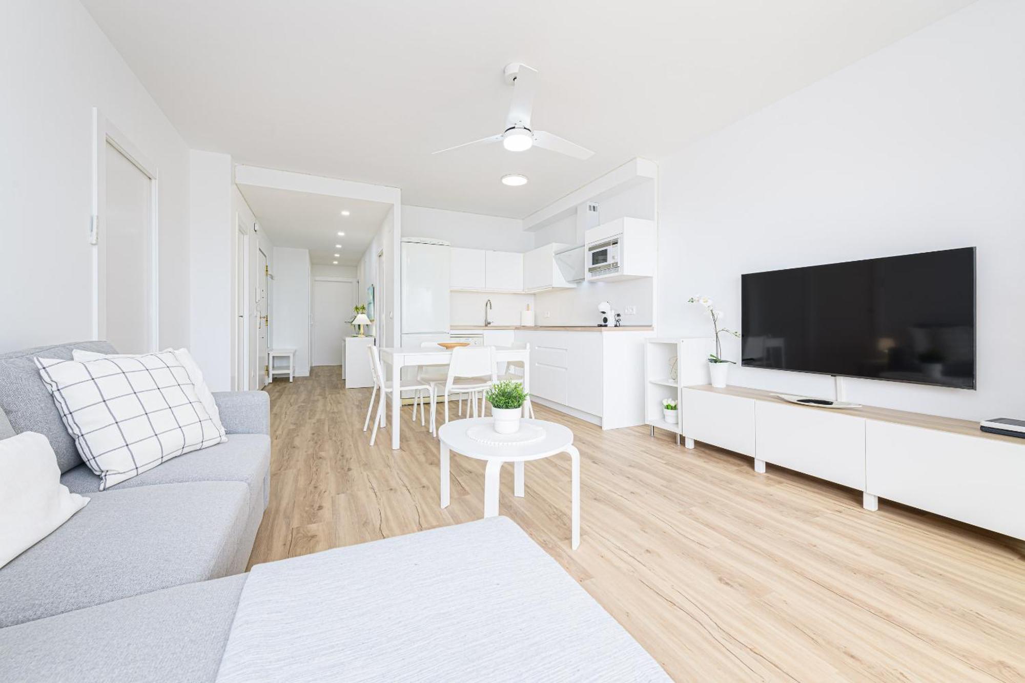 Amazing Carihuela View & Parking Appartement Torremolinos Buitenkant foto