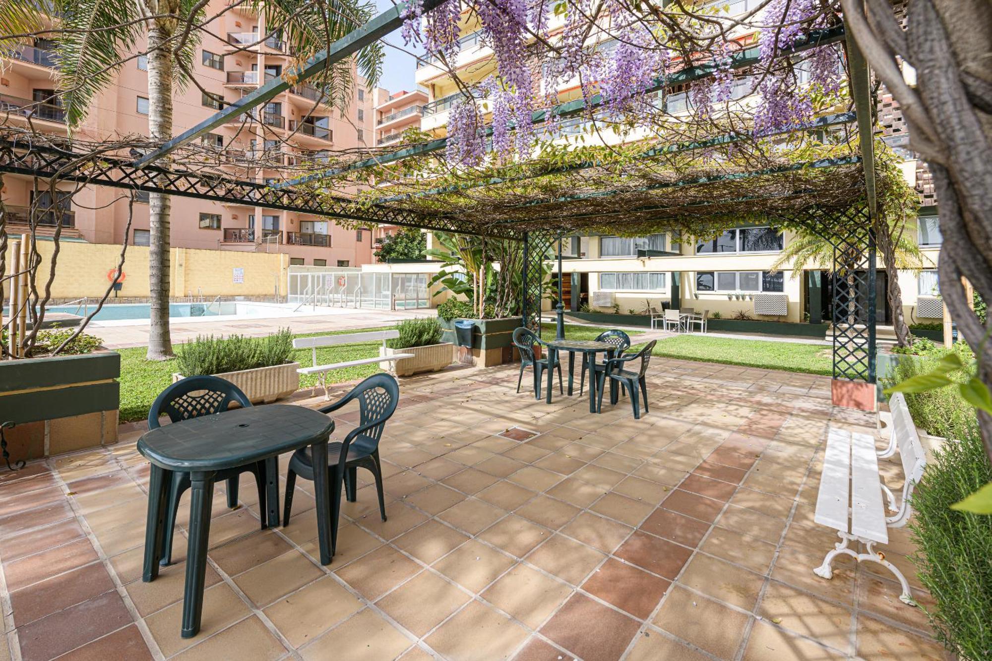 Amazing Carihuela View & Parking Appartement Torremolinos Buitenkant foto